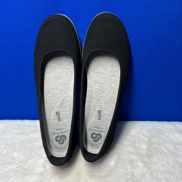 NIB/NWT🤩 |•CLARKS•| CLOUDSTEPPERS Comfort Slip On Black Shoes Size 9 1/2 - Picture 3 of 15